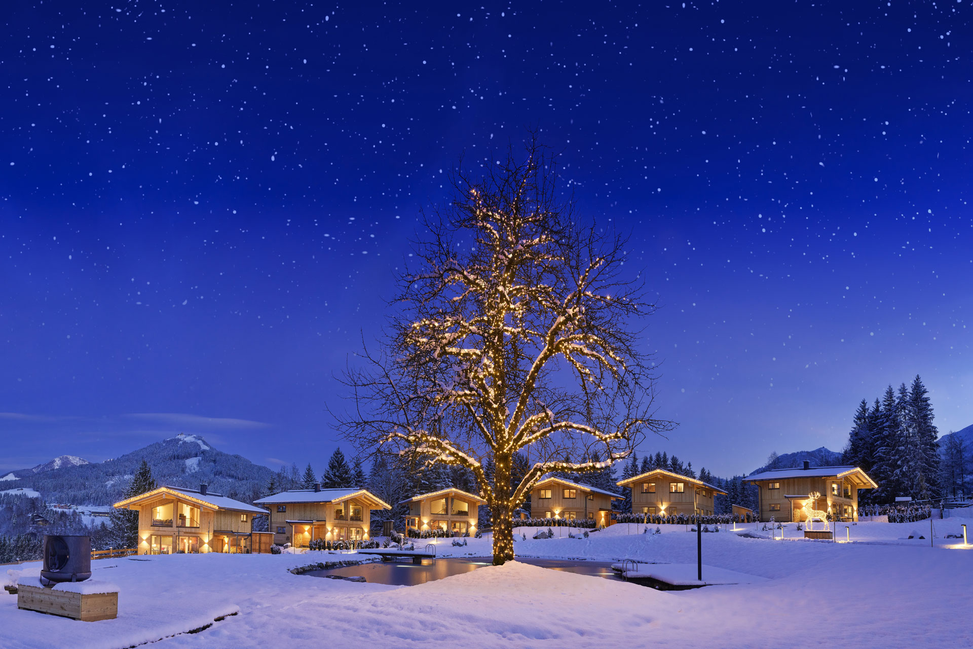 Lichtkonzepte Weihnachtsbeleuchtung Winterbeleuchtung Hotel Chalets-Grosslehen Fieberbrunn Tirol