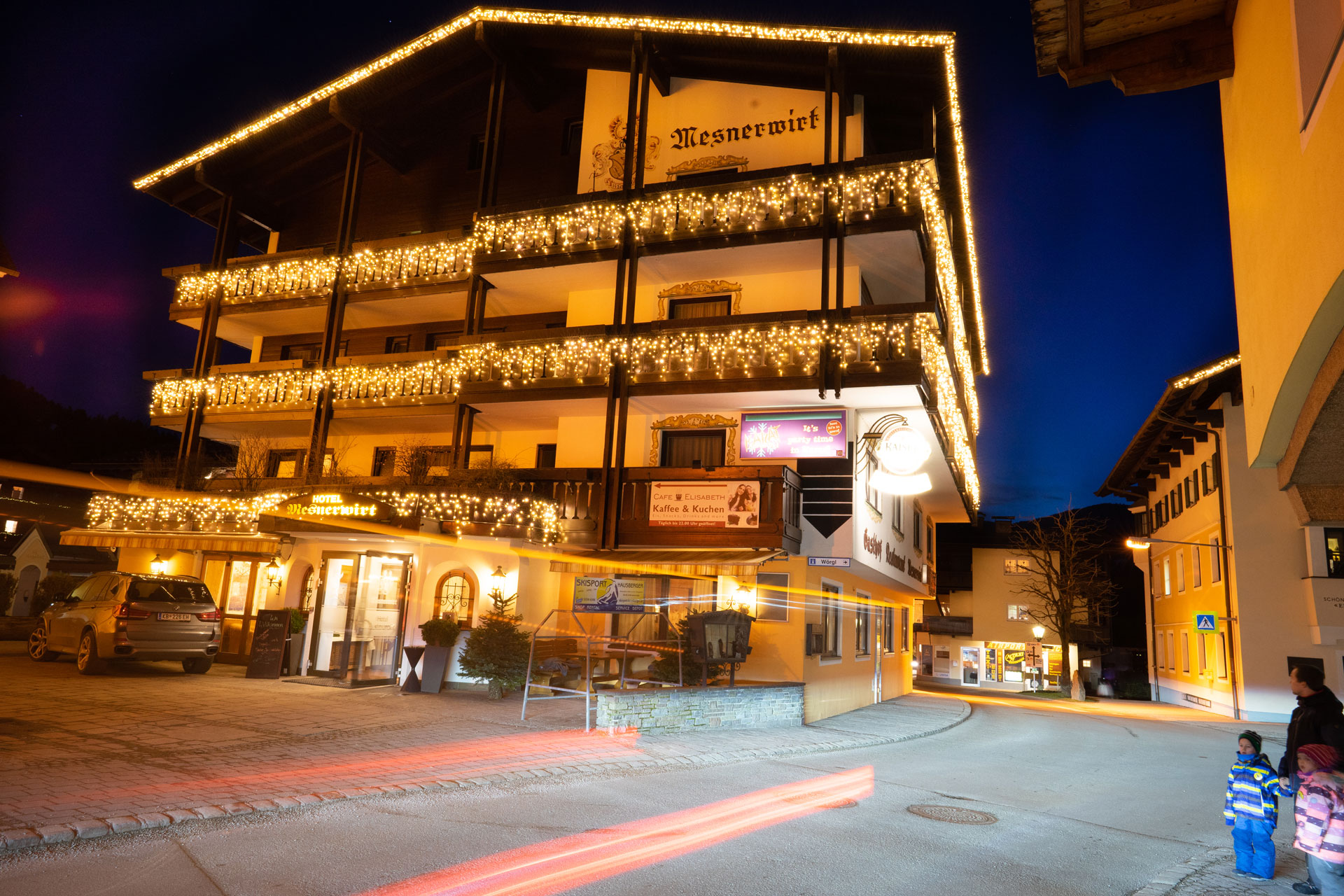 Lichtkonzepte Weihnachtsbeleuchtung Winterbeleuchtung Tourismus Verband Hotel Mesnerwirt Westendorf Tirol